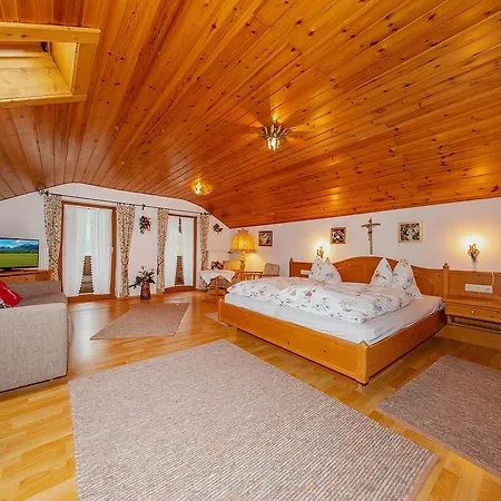 Groebl-Alm Haus Zur Schoenen Aussicht Graswang Exterior photo
